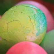 Cracked Easter Egg - Free High Resolution Photo Cracked Easter Egg - Free High Resolution Photo