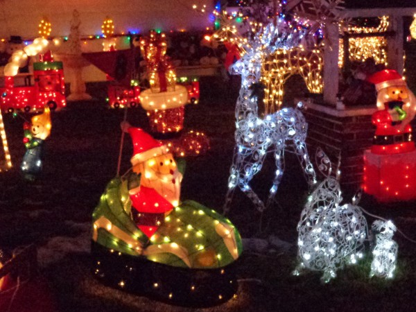 Christmas Lights Lawn Ornaments - Free High Resolution Photo