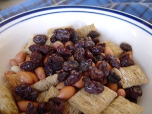 Breakfast Cereal with Raisins and Peanuts
