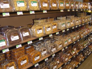 Photo of grocery store aisle with pre-packaged bulk foods