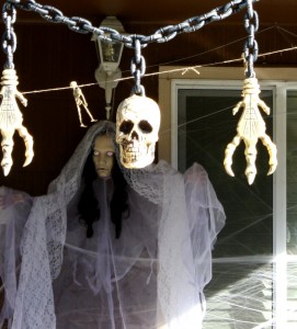 Free photo of Halloween Porch Decorations