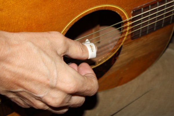 Hand Picking Guitar - free high resolution photo