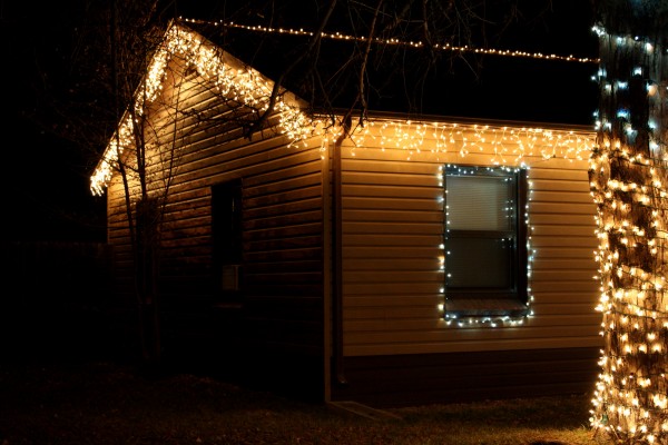 house with icicle Christmas lights - free high resolution photo