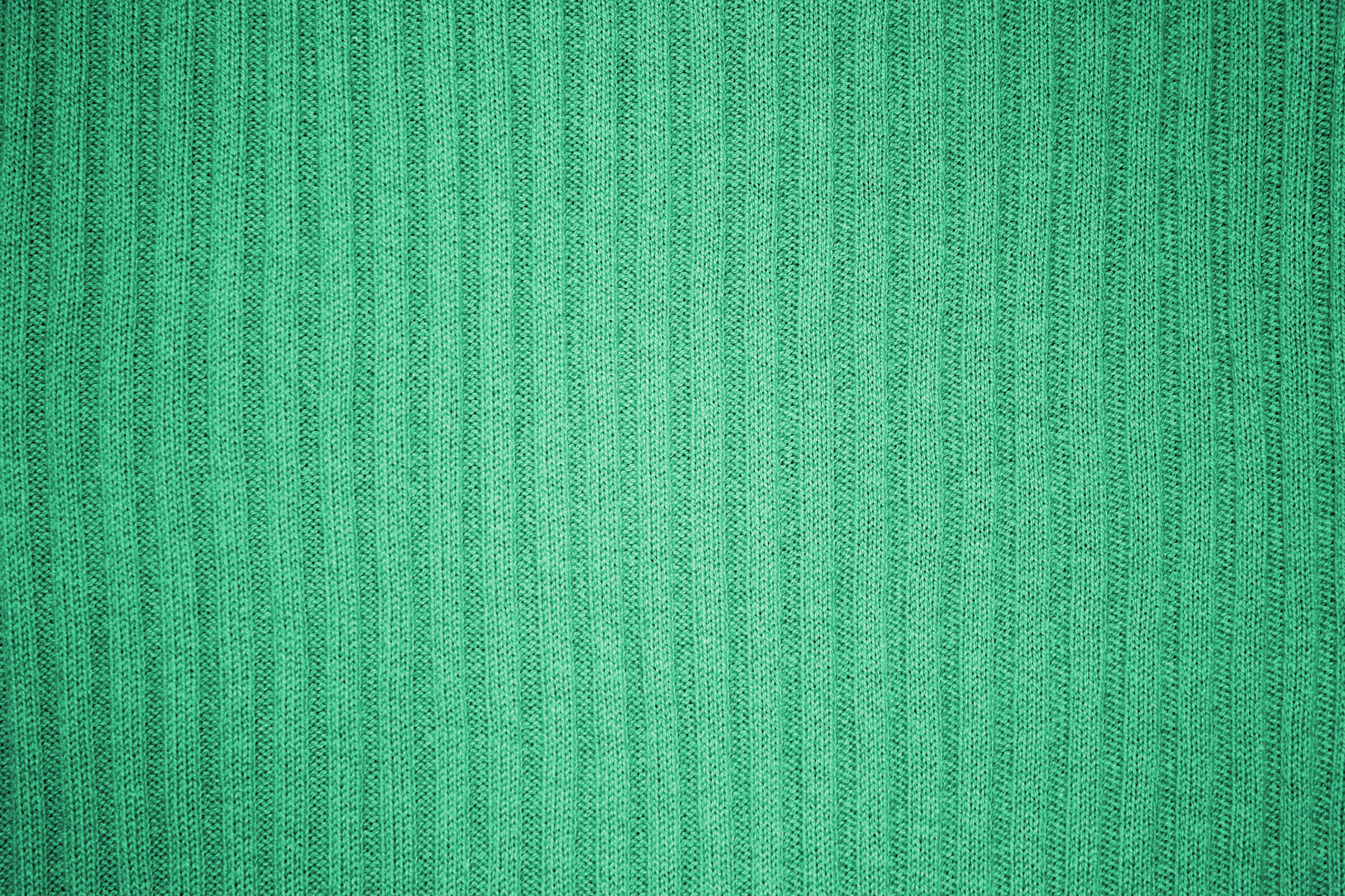 https://www.photos-public-domain.com/wp-content/uploads/2011/02/green-ribbed-knit-texture.jpg