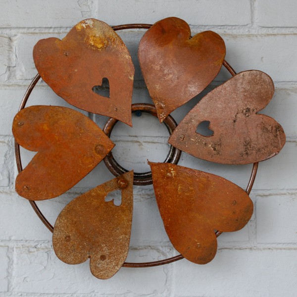 Rusted Metal Heart Wreath Decoration - Free High Resolution Photo