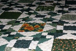 Green and White Quilt - Free High Resolution Photo