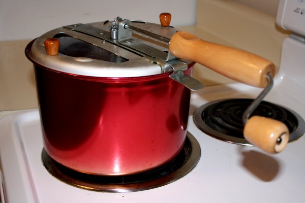 Stovetop Popcorn Popper - Free High Resolution Photo