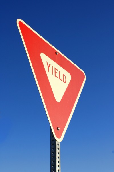 Yield Sign - Free High Resolution Photo