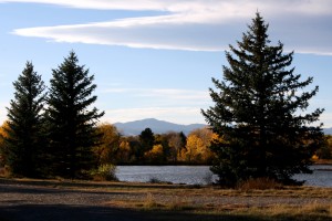 Autumn Landscape with Lake, Fall Trees & Mountains in the Background - Free High Resolution Photo