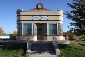 Vintage Art Deco Storefront - Free High Resolution Photo