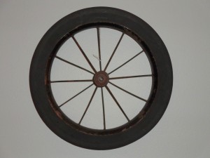 Wagon Wheel Decoration Hung on Wall - Free High Resolution Photo