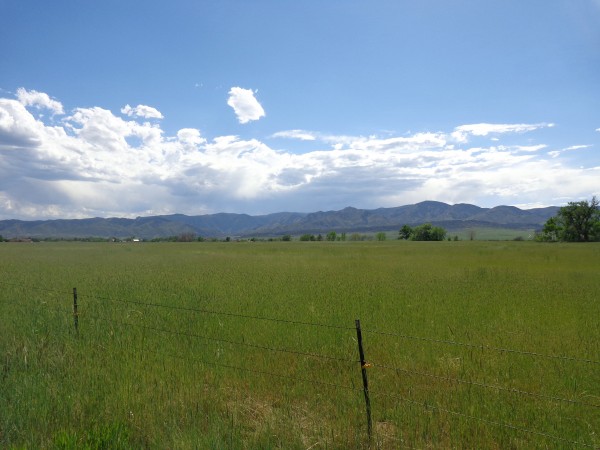 Prairie with Mountains in the Background - Free High Resolution Photo
