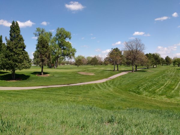 Golf Course in Spring - Free High Resolution Photo 