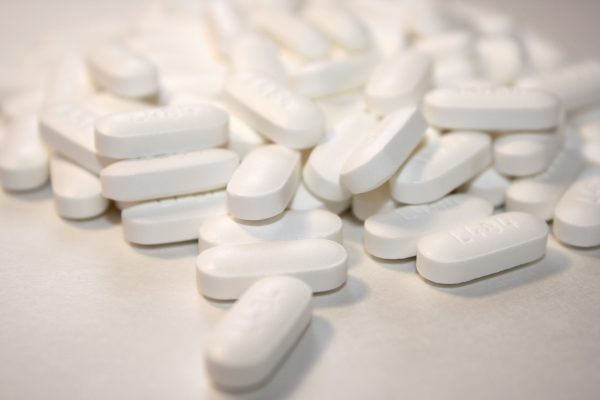 White Acetaminophen Pills or Caplets - Free High Resolution Photo